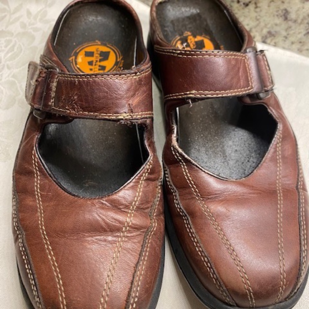 merrell leather shoes size 8